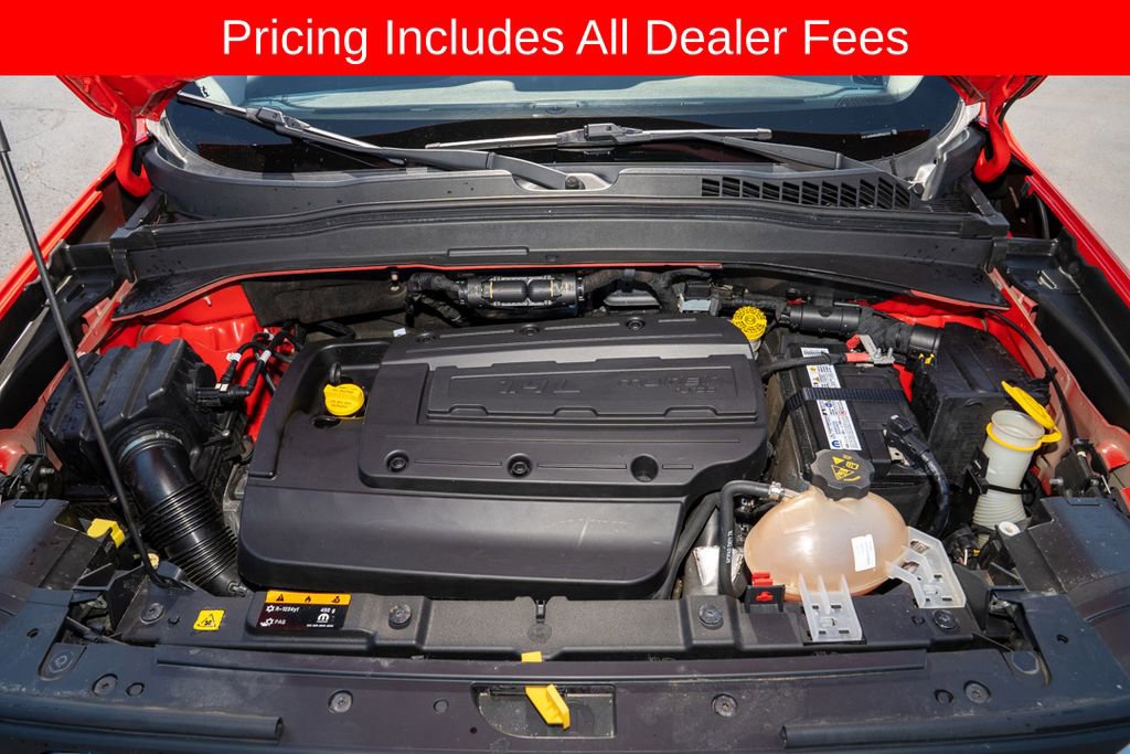 Used 2017 Jeep Renegade Latitude FWD image 11