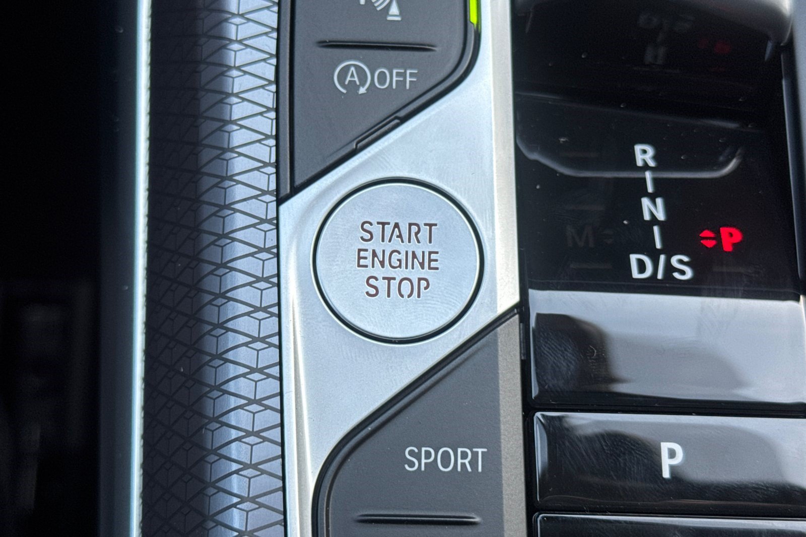 Used 2026 BMW 330i Sedan w/ Premium Package RWD image 16