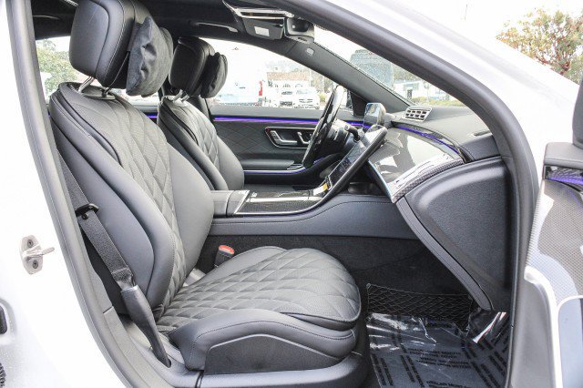 Used 2025 Mercedes-Benz S 580 4MATIC Sedan image 16