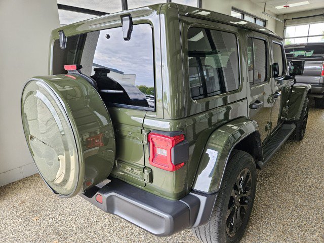 Used 2021 Jeep Wrangler Unlimited Sahara w/ Cold Weather Group AWD/4WD image 2