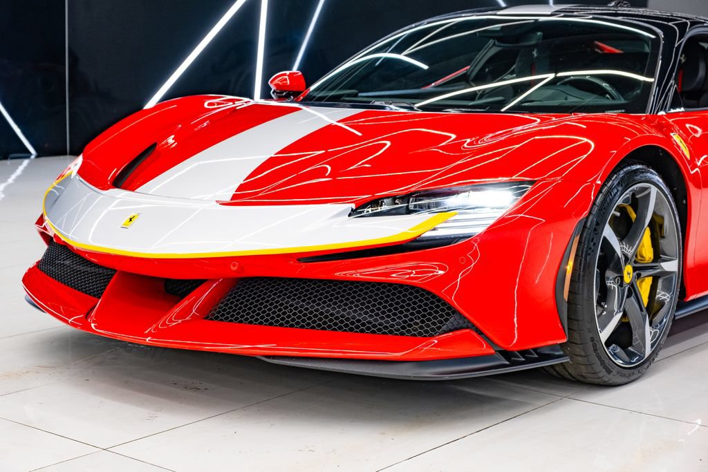 Used 2021 Ferrari SF90 Stradale AWD/4WD image 5