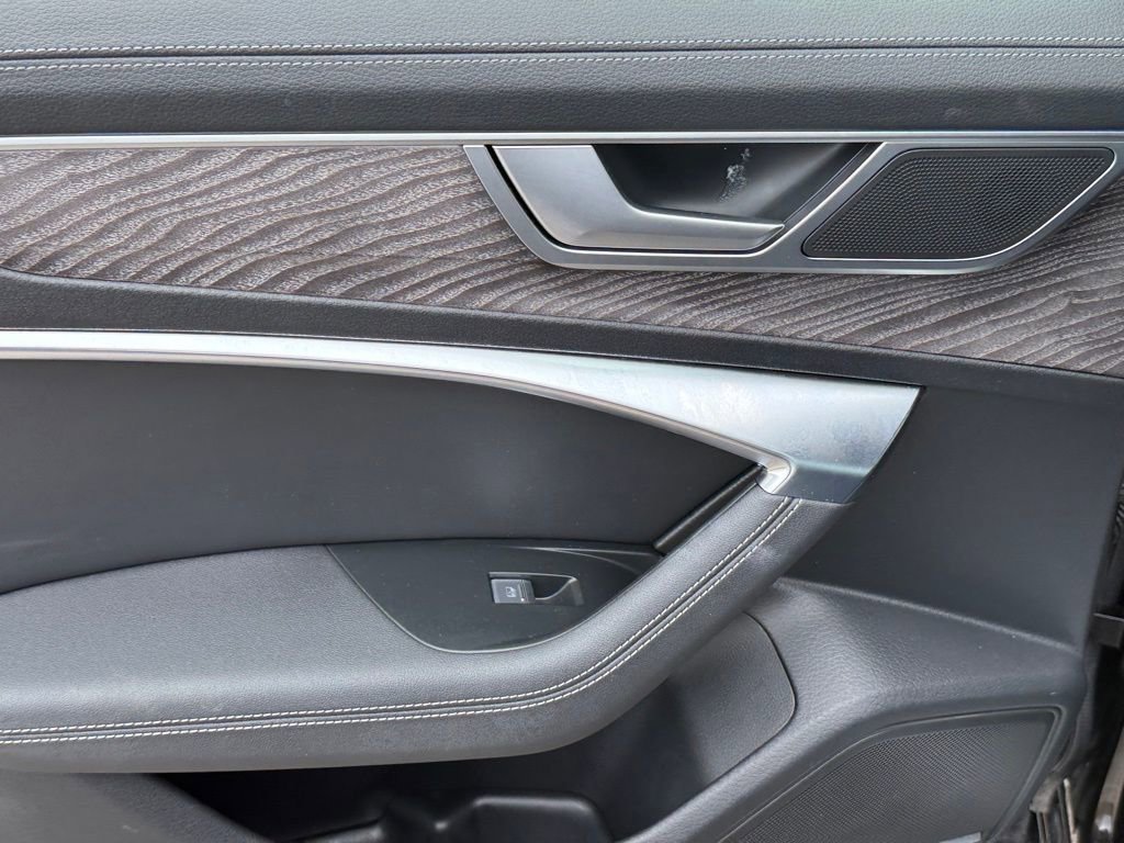 Used 2024 Audi A6 Premium Plus image 11