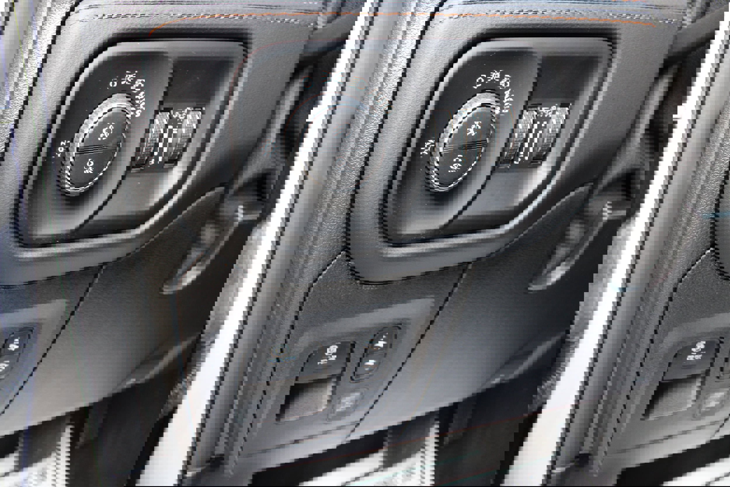 Certified 2021 RAM 1500 Limited w/ Bed Utility Group image 29