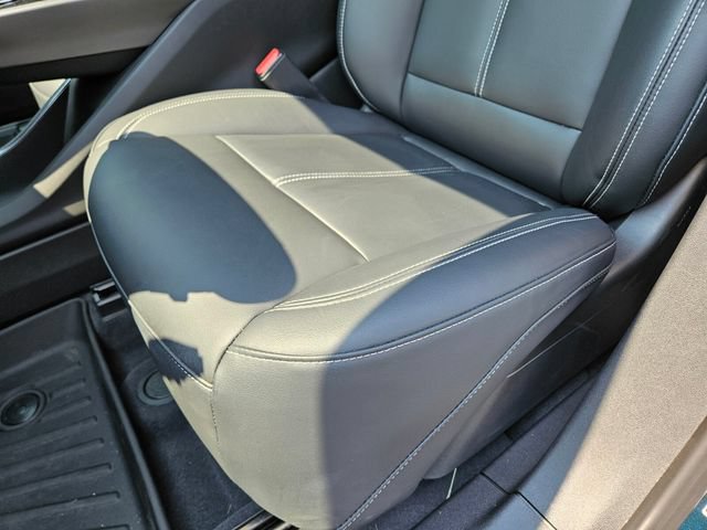 Used 2024 Cadillac Lyriq Tech AWD/4WD image 8