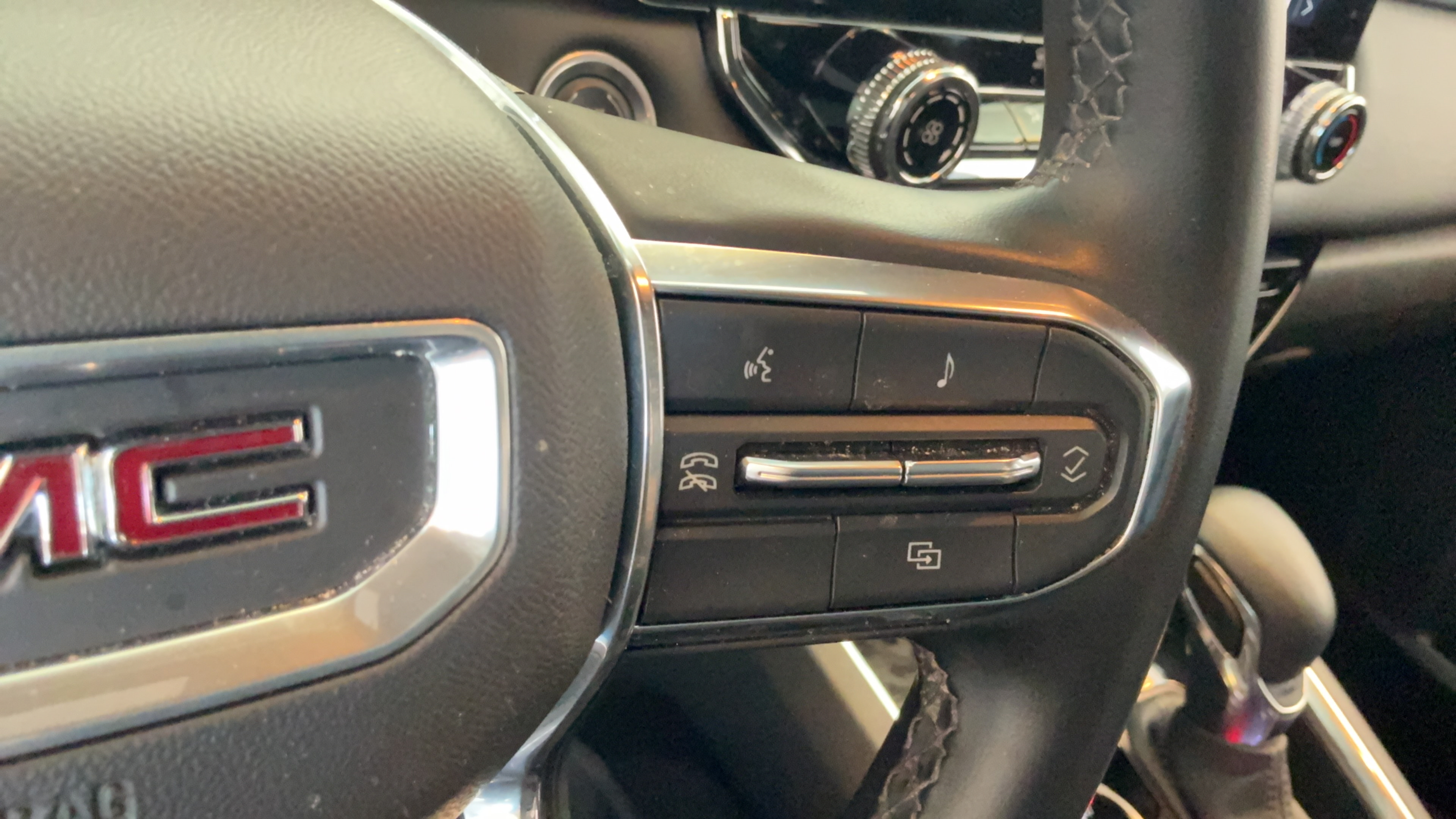 Used 2023 GMC Canyon Elevation w/ Trailering Package AWD/4WD image 17