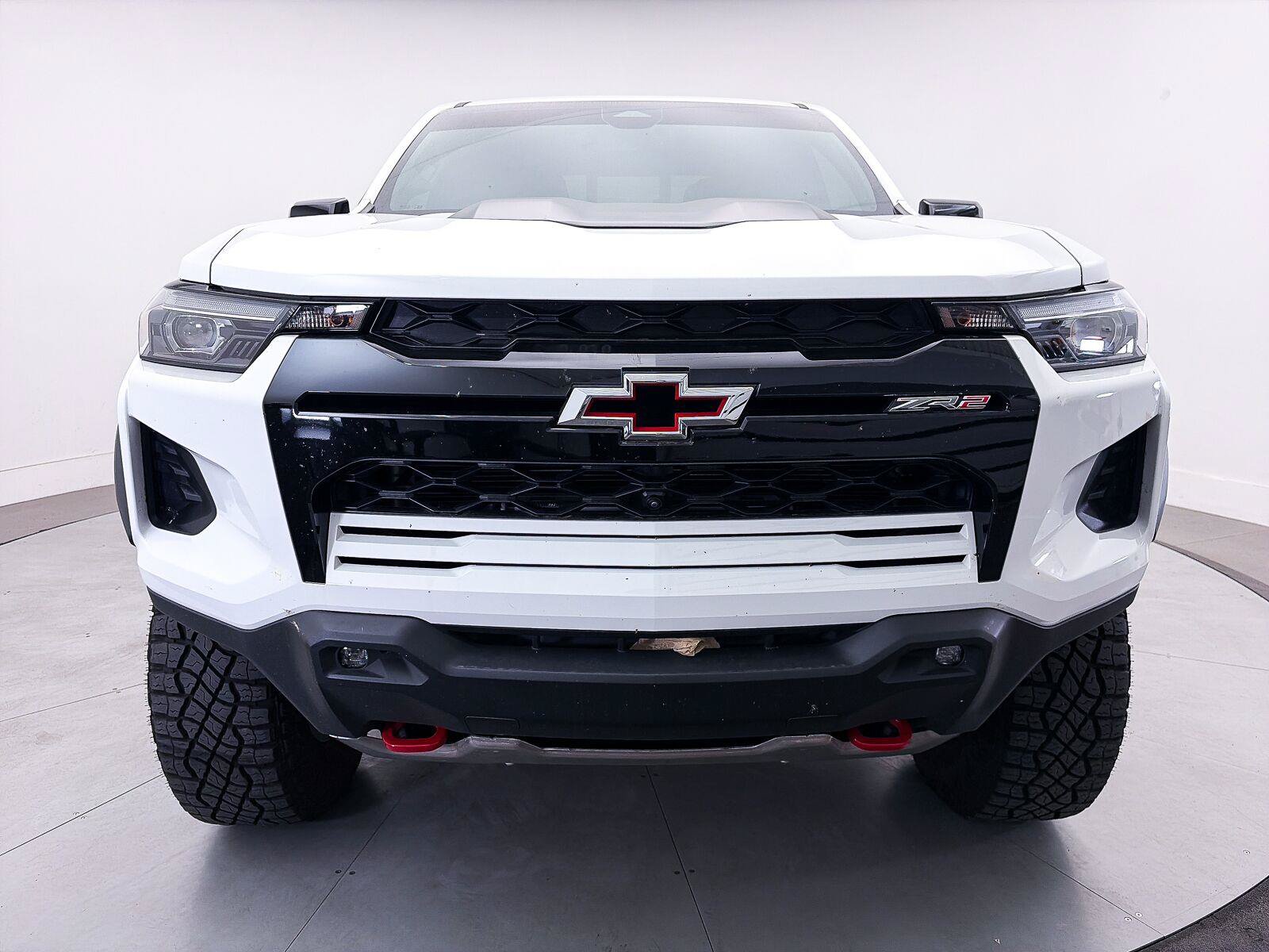 Used 2024 Chevrolet Colorado ZR2 w/ ZR2 Convenience Package III AWD/4WD image 15