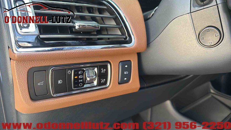 Used 2024 Lincoln Navigator L Reserve AWD/4WD image 21