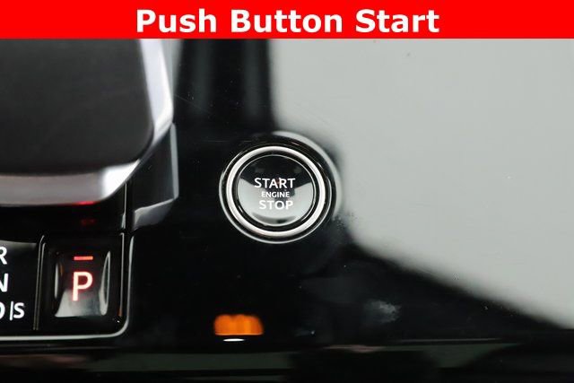 Used 2025 Land Rover Range Rover Sport SE image 23