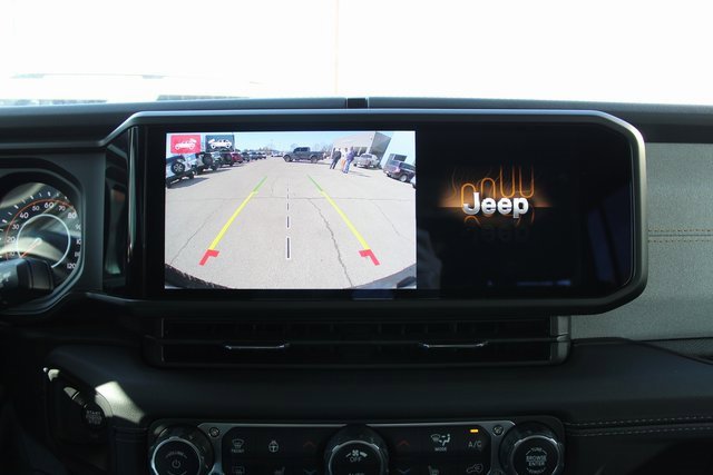 Used 2024 Jeep Wrangler Sahara w/ Technology Group image 32