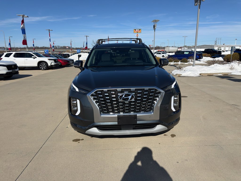 Used 2022 Hyundai Palisade Limited w/ Cargo Package image 2