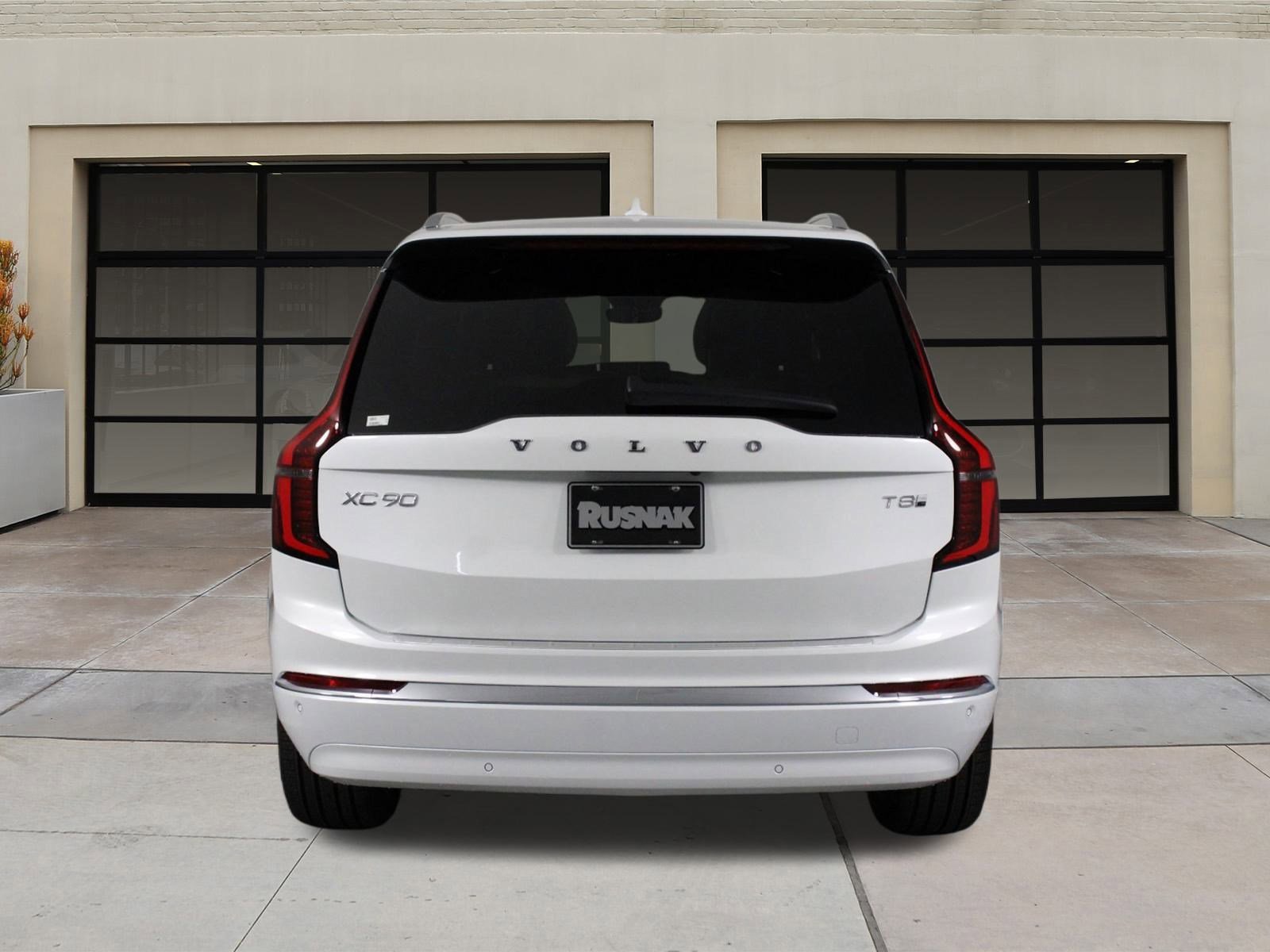 New 2026 Volvo XC90 T8 Plus image 4