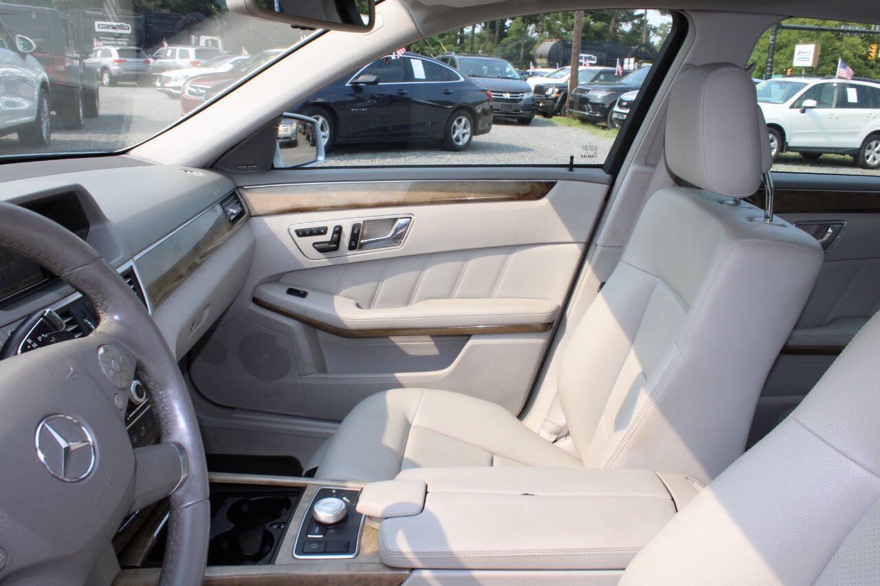 Used 2011 Mercedes-Benz E 350 4MATIC Sedan image 14