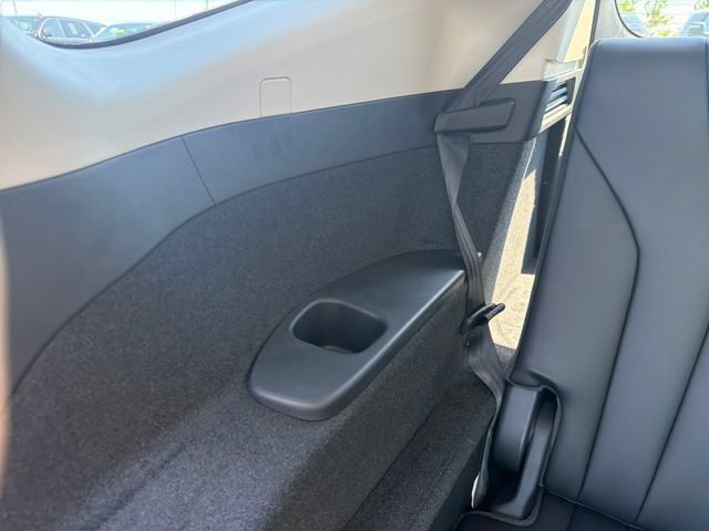 Used 2025 Acura MDX SH-AWD w/ Technology Package image 34