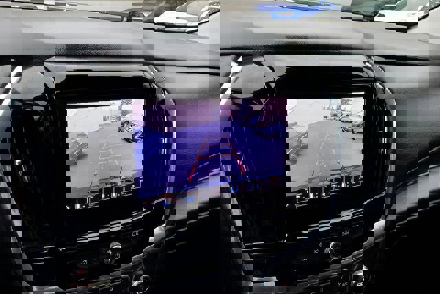 Used 2020 Chevrolet Traverse RS image 21