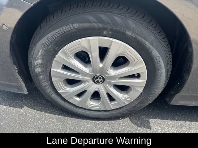 Used 2022 Toyota Prius LE FWD image 10