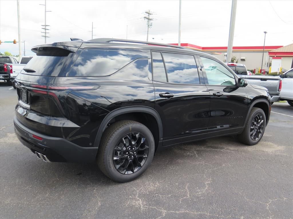 New 2026 Chevrolet Traverse LT w/ Enhanced Driving Package image 3