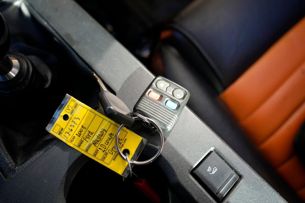 Used 2008 Ford Mustang GT image 43