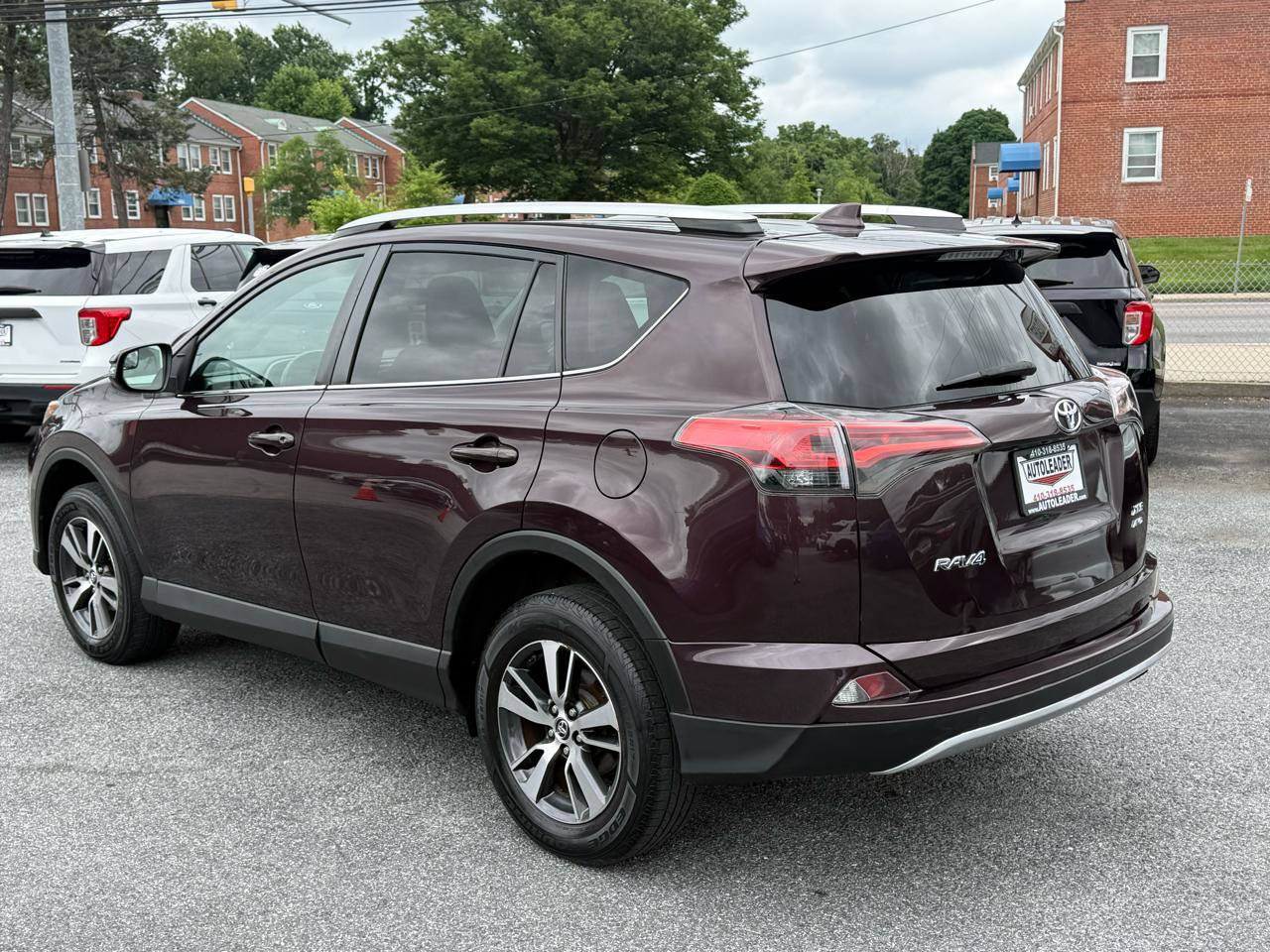 Used 2016 Toyota RAV4 XLE AWD/4WD image 17