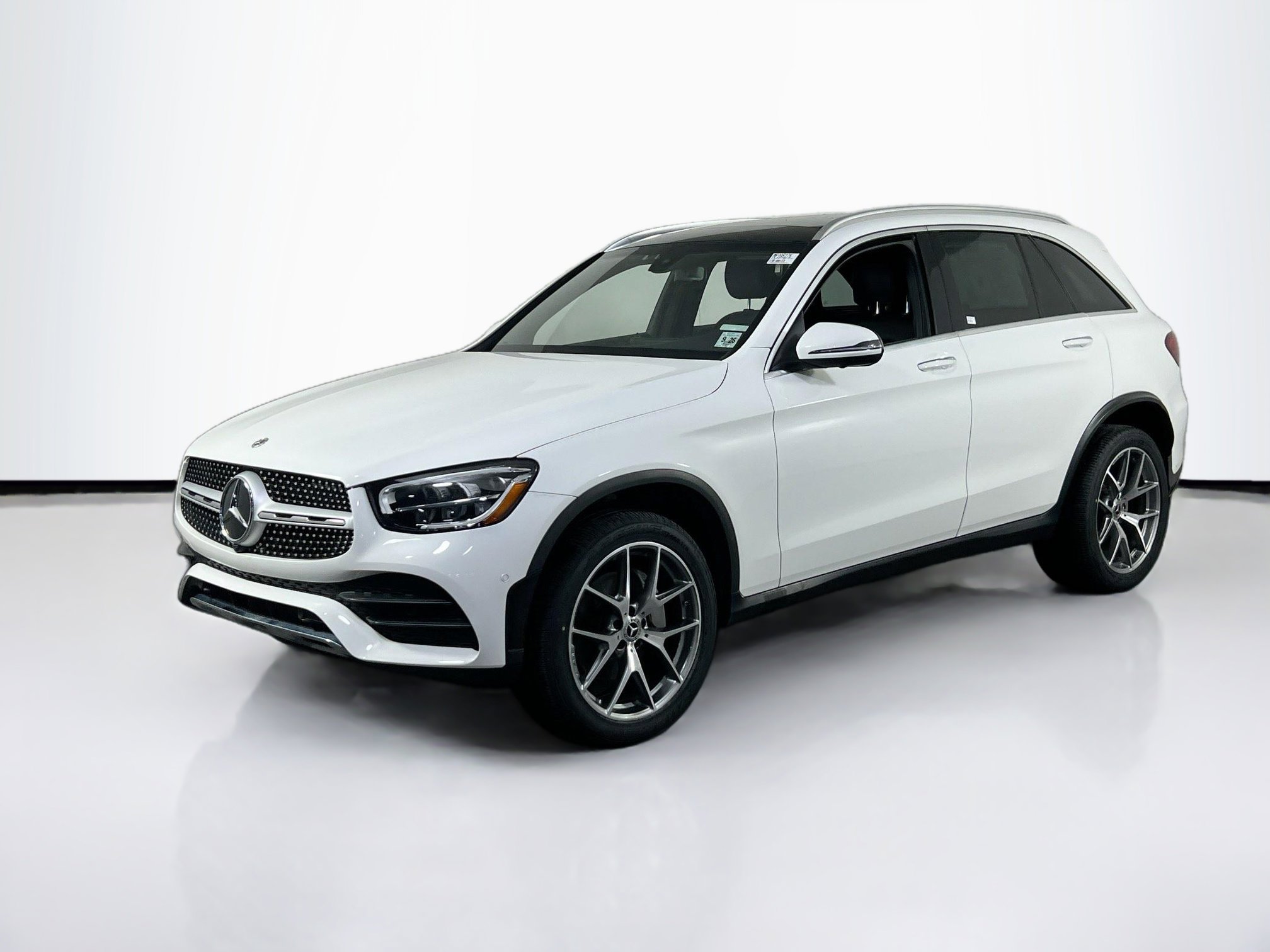 Used 2021 Mercedes-Benz GLC 300 4MATIC image 1
