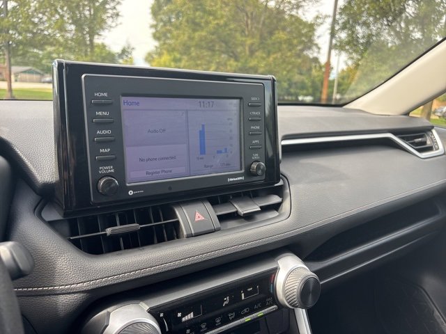 Used 2022 Toyota RAV4 LE image 22