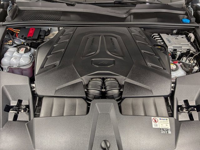 Used 2024 Porsche Cayenne Turbo image 26