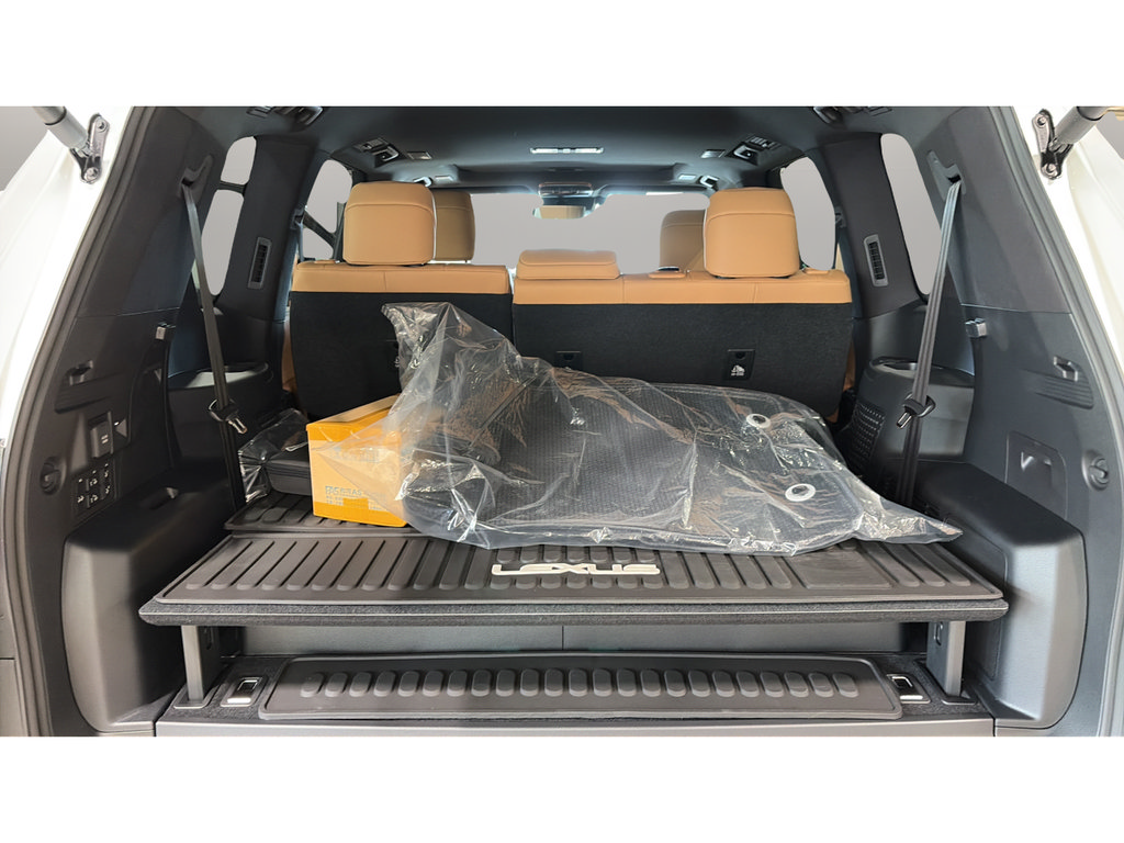 New 2026 Lexus LX 700h Luxury AWD/4WD image 23
