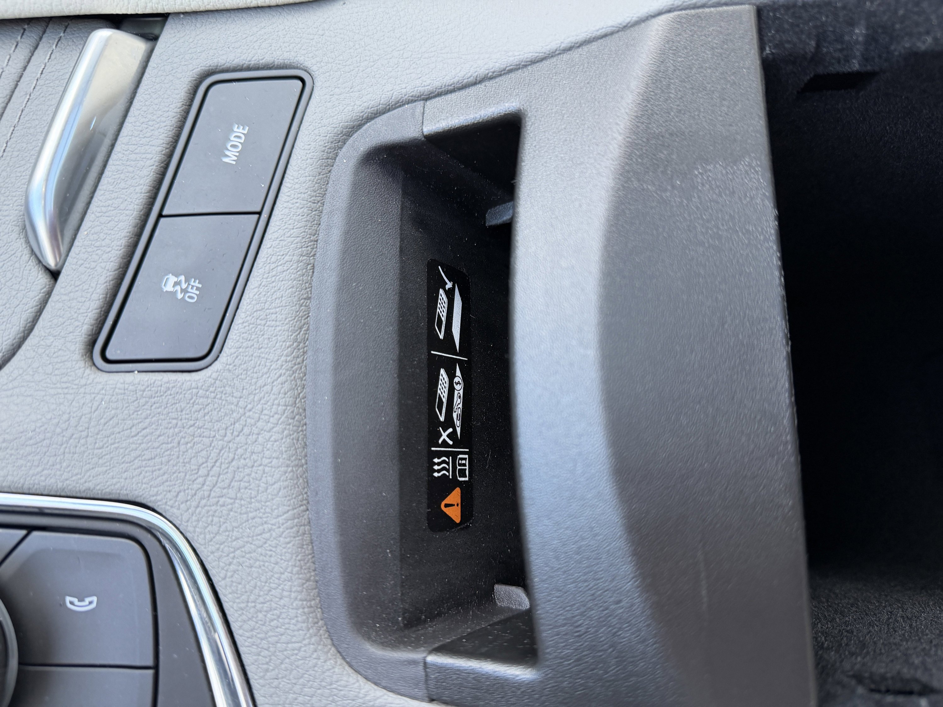 Certified 2025 Cadillac XT6 Premium Luxury w/ LPO, Floor Liner Package image 24