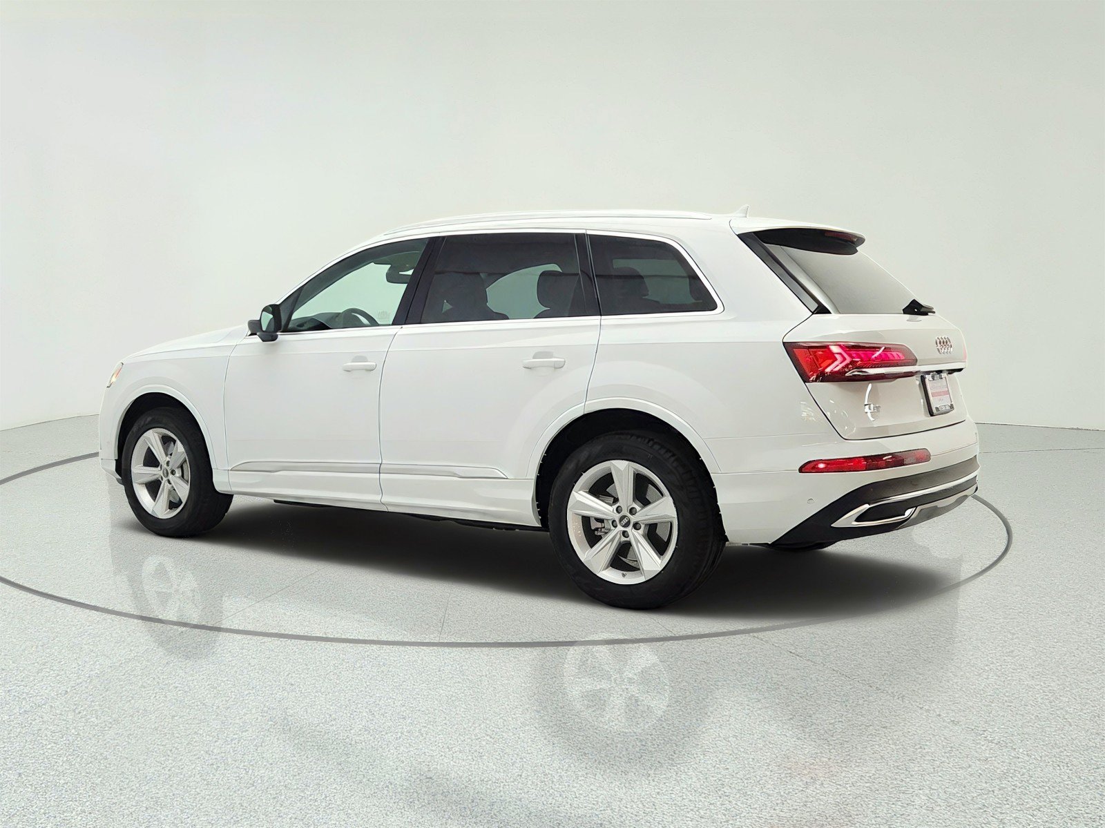 Used 2023 Audi Q7 2.0T Premium Plus w/ Premium Plus Package AWD/4WD image 7
