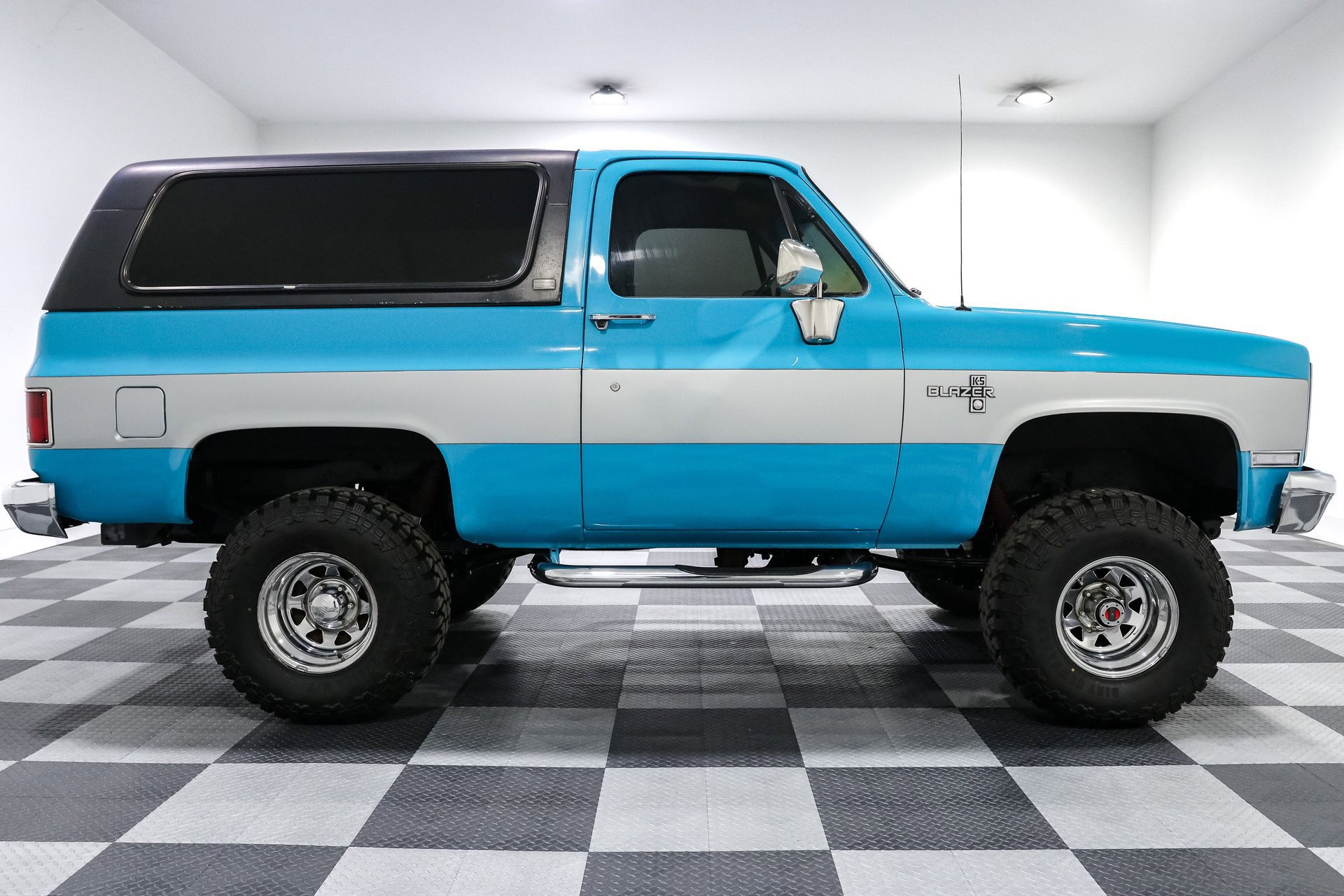 Used 1990 Chevrolet Blazer 4WD image 8