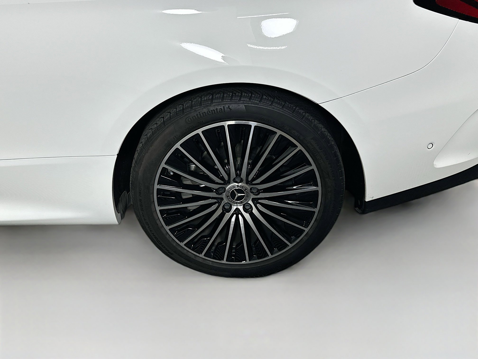 Used 2024 Mercedes-Benz CLE 300 4MATIC Cabriolet image 11