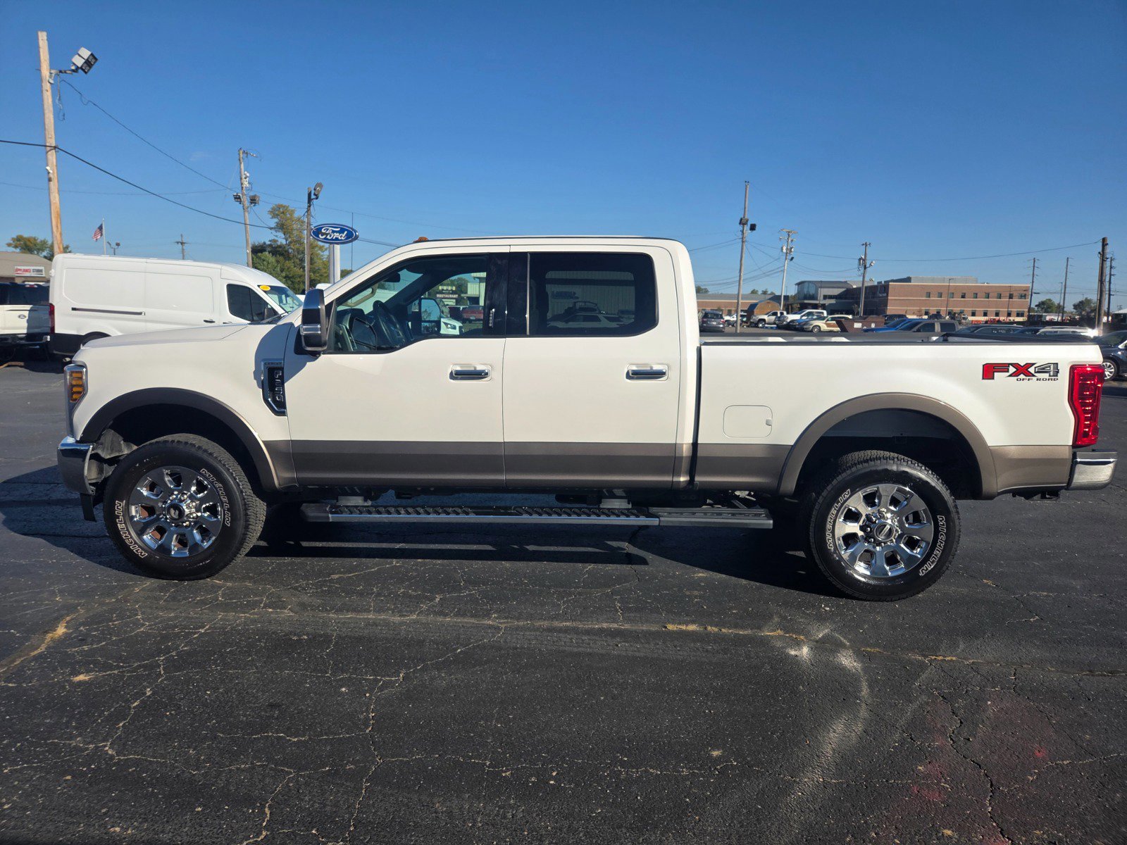 Used 2019 Ford F250 Lariat w/ Chrome Package image 6
