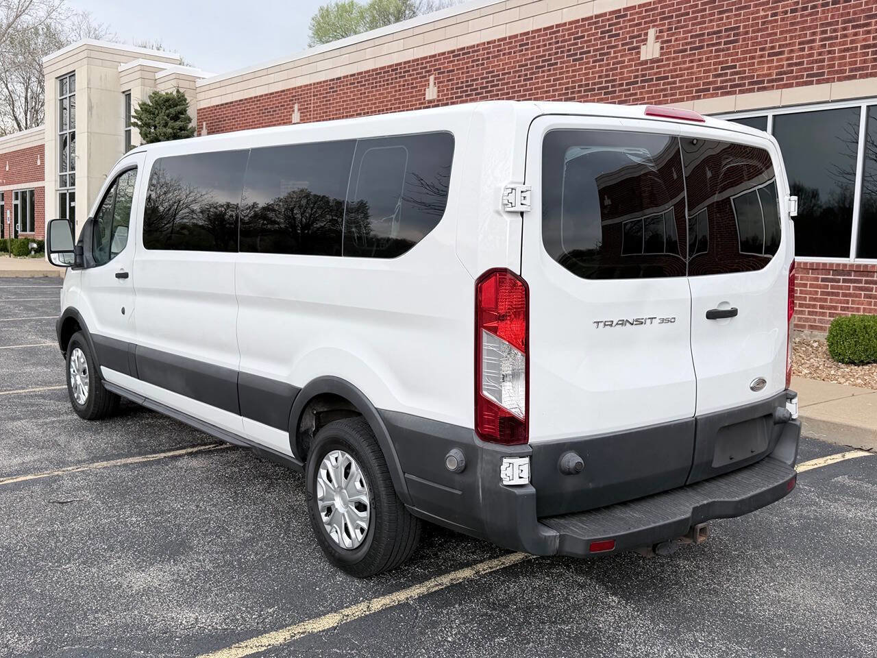 Used 2015 Ford Transit 350 XL RWD image 6