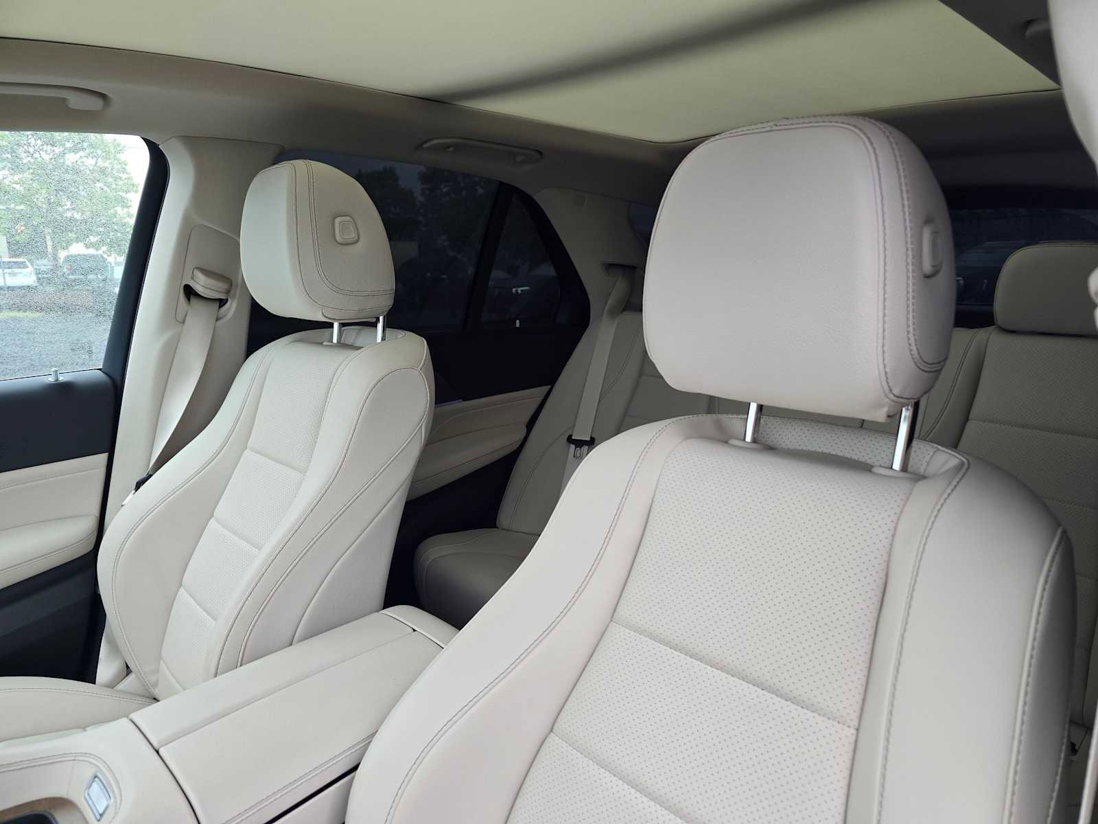 Used 2024 Mercedes-Benz GLE 450 4MATIC image 23