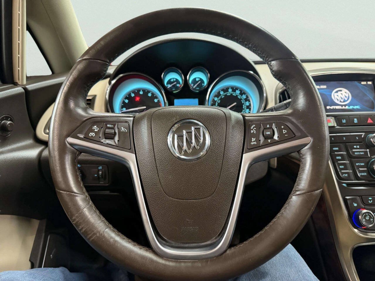 Used 2015 Buick Verano Leather w/ Experience Buick Package FWD image 33
