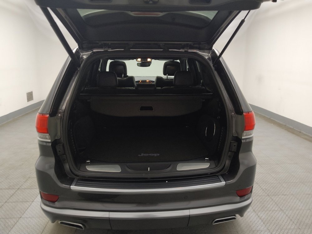 Used 2019 Jeep Grand Cherokee Summit AWD/4WD image 29