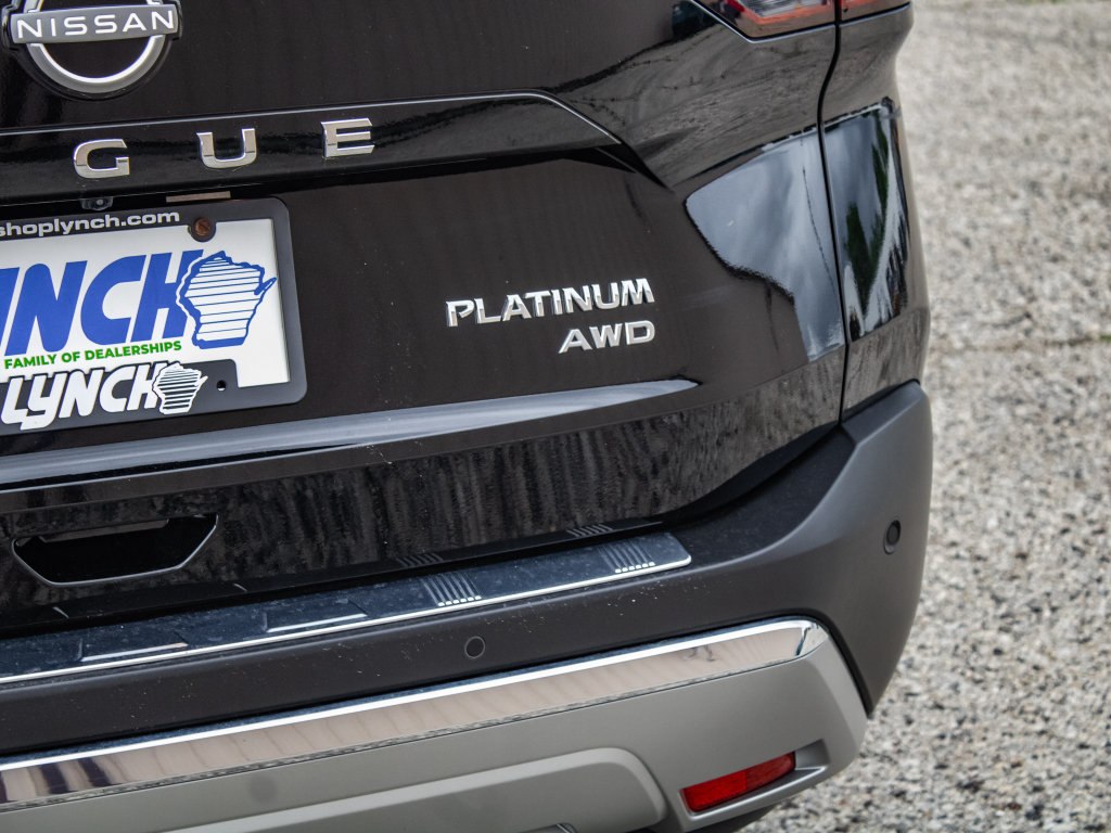 Used 2023 Nissan Rogue Platinum AWD/4WD image 13