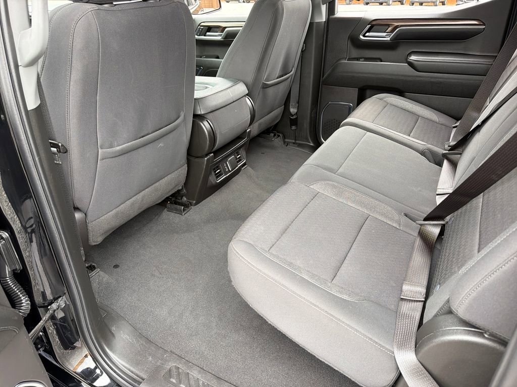 Used 2024 Chevrolet Silverado 1500 LT image 32