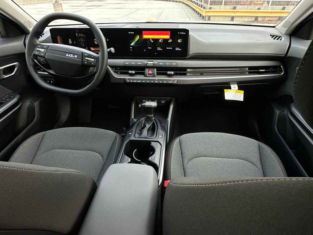 New 2025 Kia K4 FWD image 12