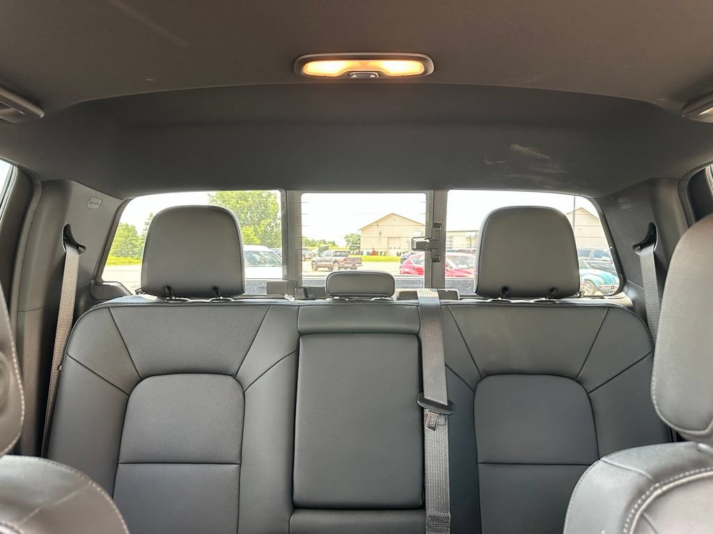 Used 2023 GMC Canyon Elevation w/ Elevation Premium Package AWD/4WD image 32
