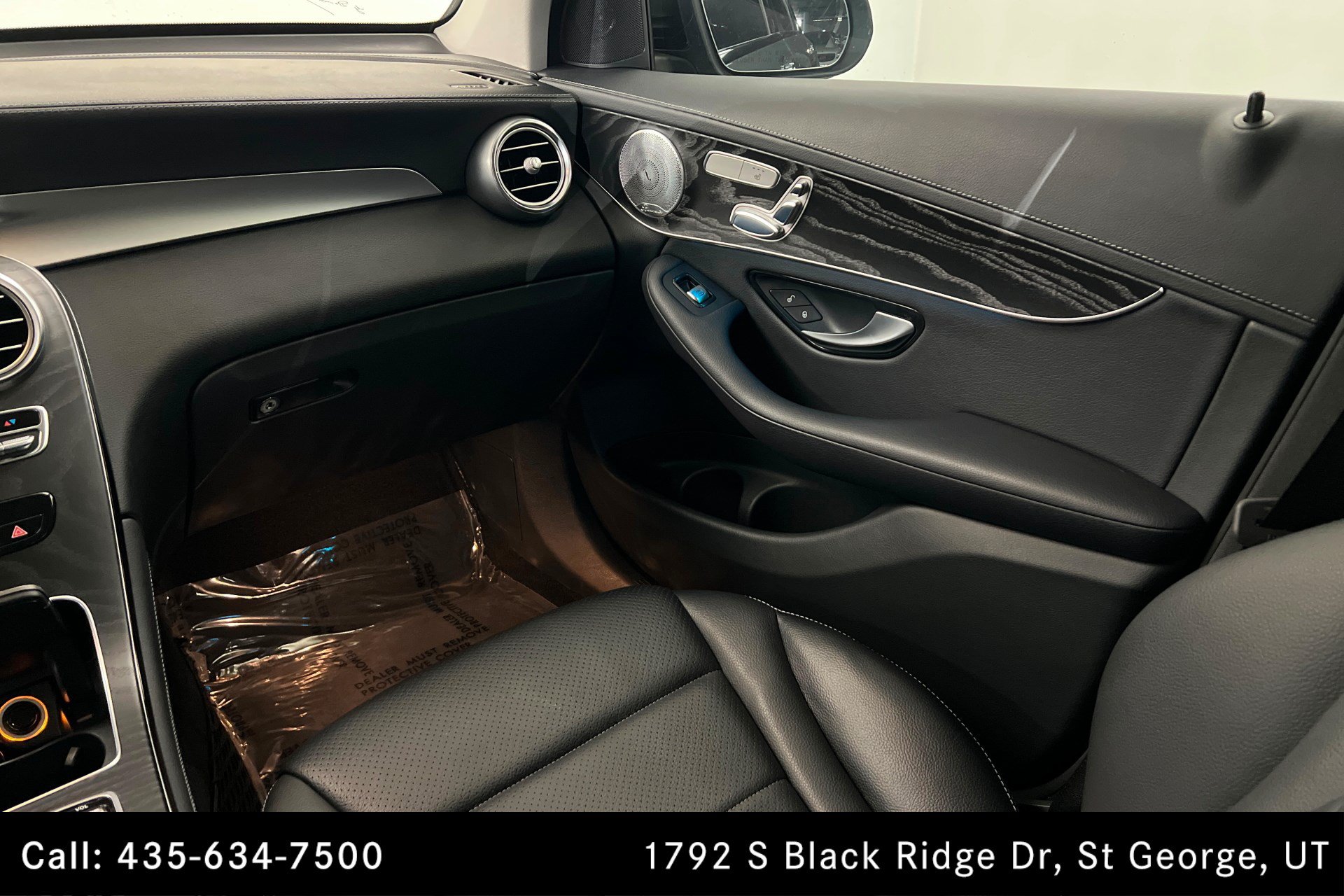 Used 2017 Mercedes-Benz GLC 300 4MATIC Coupe image 10