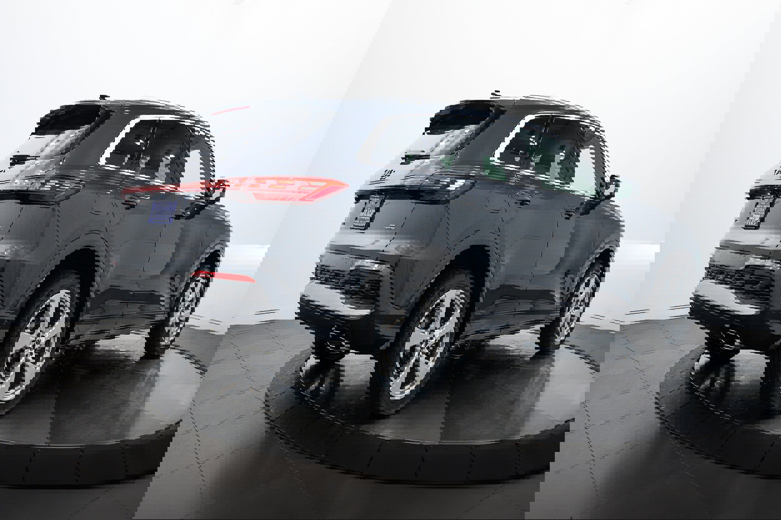 New 2025 Audi Q5 Premium Plus image 4