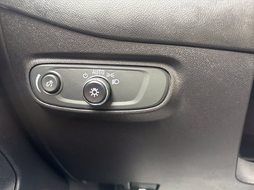 Used 2023 Chevrolet Equinox RS AWD/4WD image 20