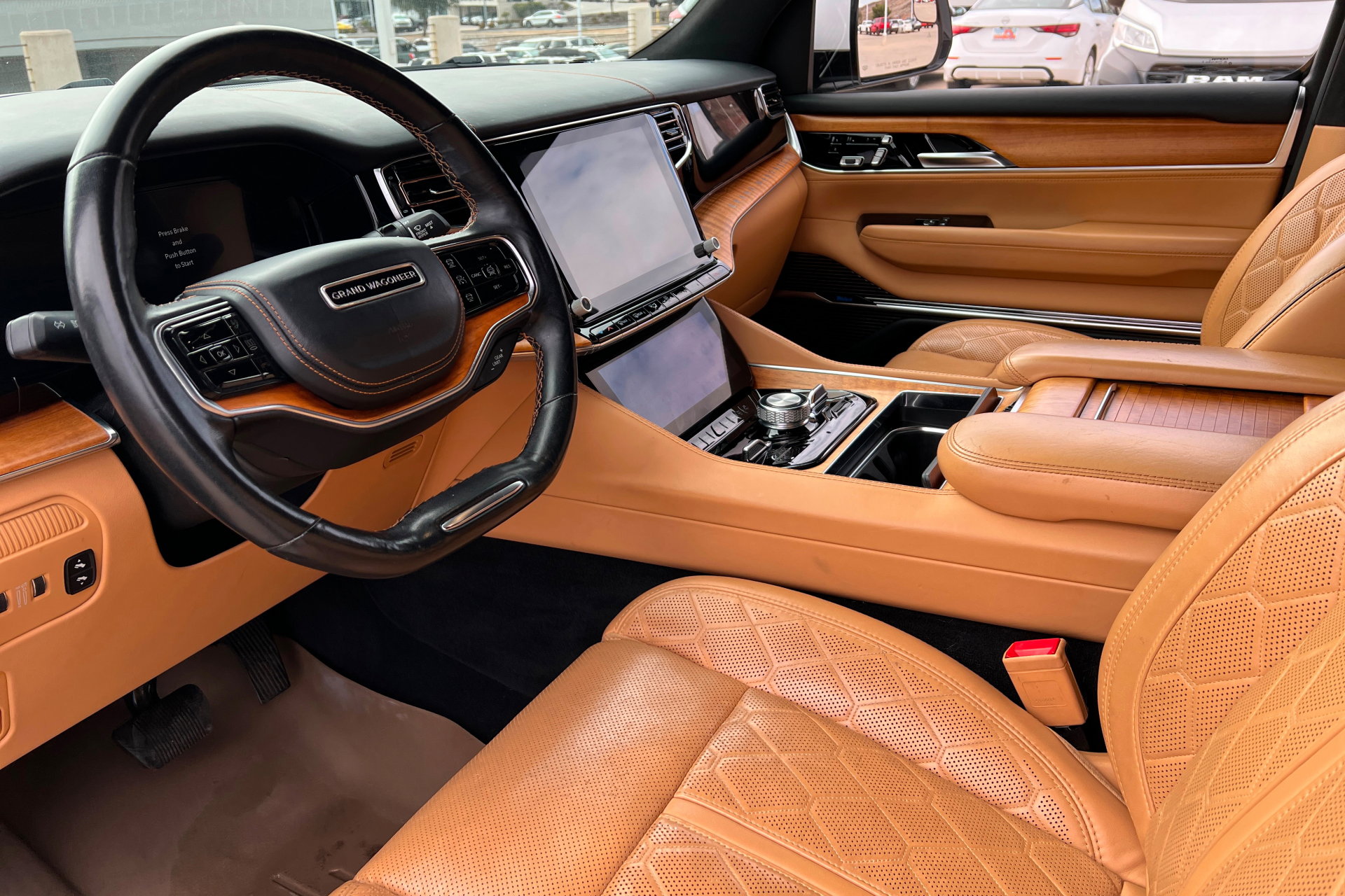 Used 2022 Jeep Grand Wagoneer Series III w/ HD Trailer Tow Package image 15