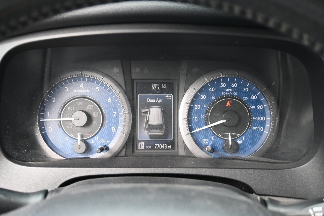 Used 2019 Toyota Sienna XLE FWD image 10