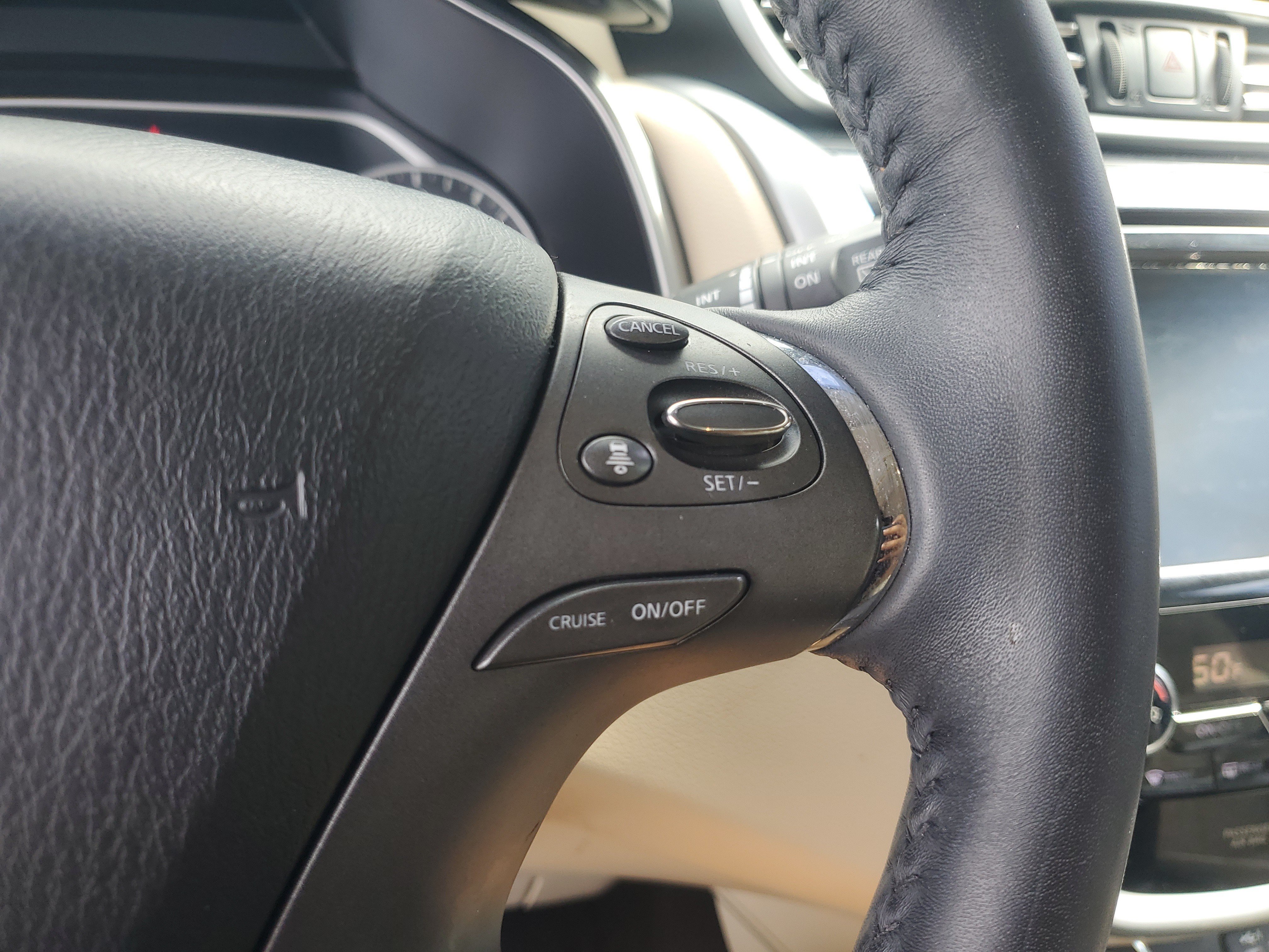 Used 2020 Nissan Murano Platinum FWD image 17