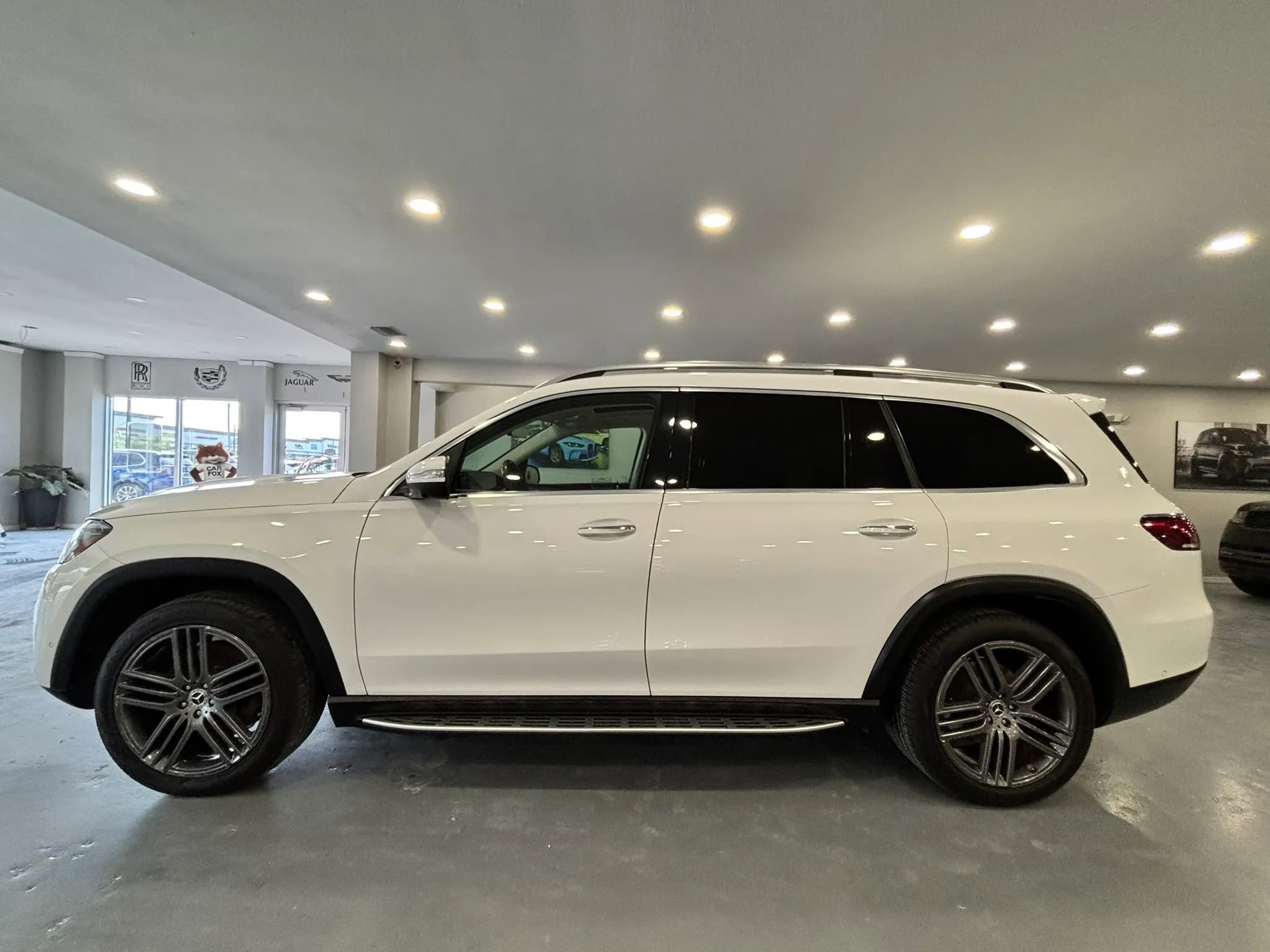 Used 2022 Mercedes-Benz GLS 450 GLS 450 4MATIC Sport Utility 4 image 4