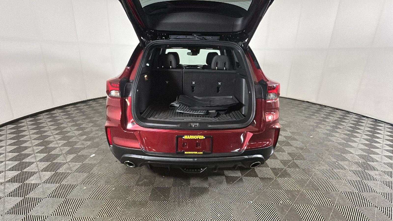 Used 2023 Chevrolet TrailBlazer RS w/ Sun and Liftgate Package FWD image 27