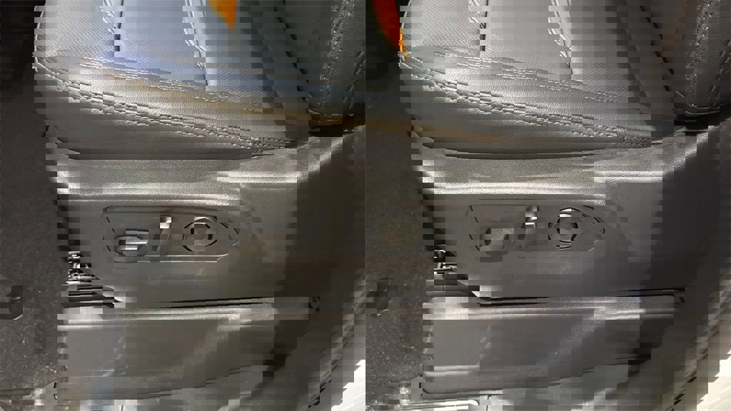 New 2026 GMC Sierra 1500 AT4 w/ AT4 Premium Package image 25