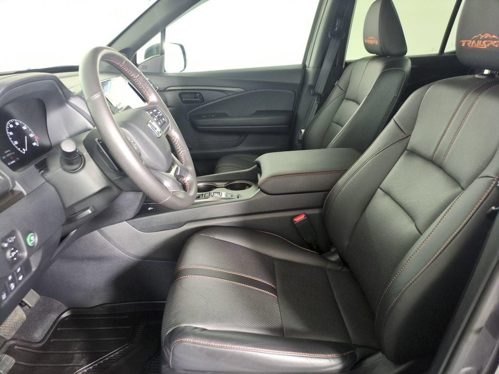Certified 2025 Honda Ridgeline TrailSport image 9