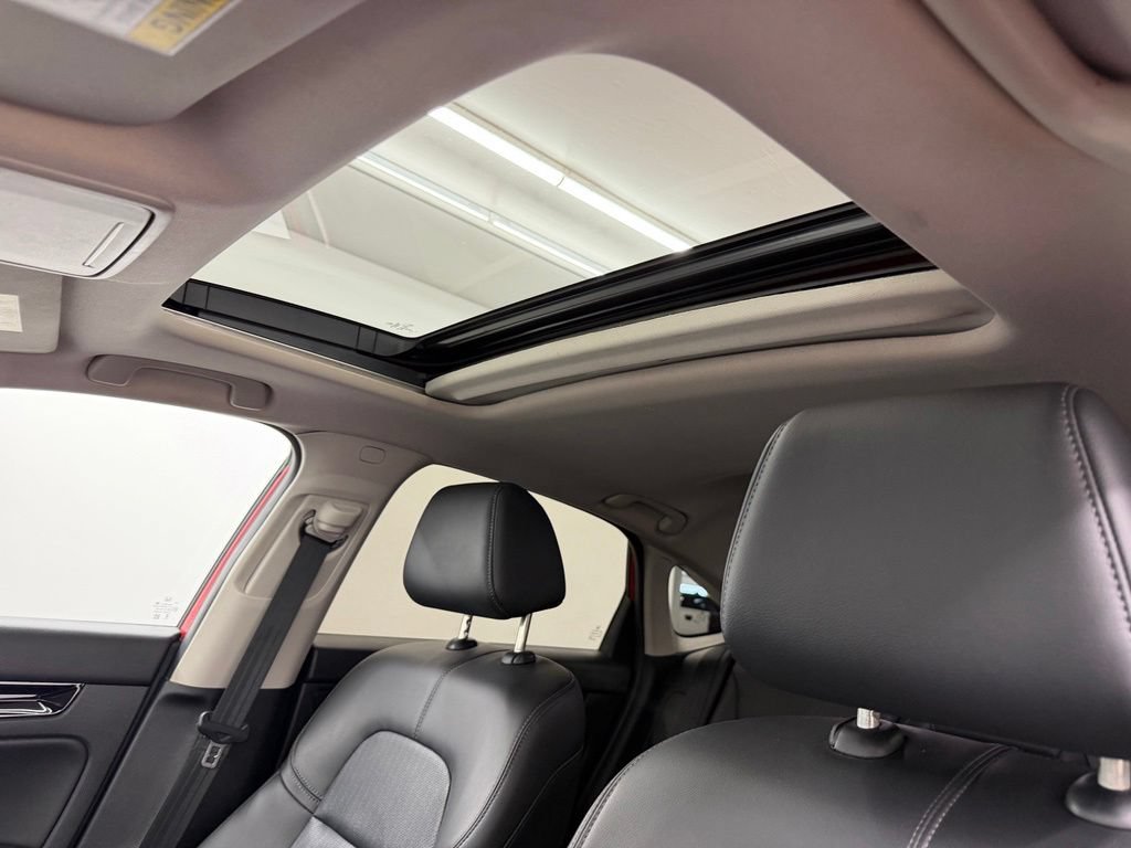 Used 2024 Honda Civic Touring image 25
